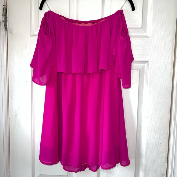 VICI off the shoulder dress - Picture 2 of 4